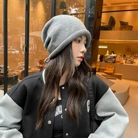 Pop style show face smaller stacked hat