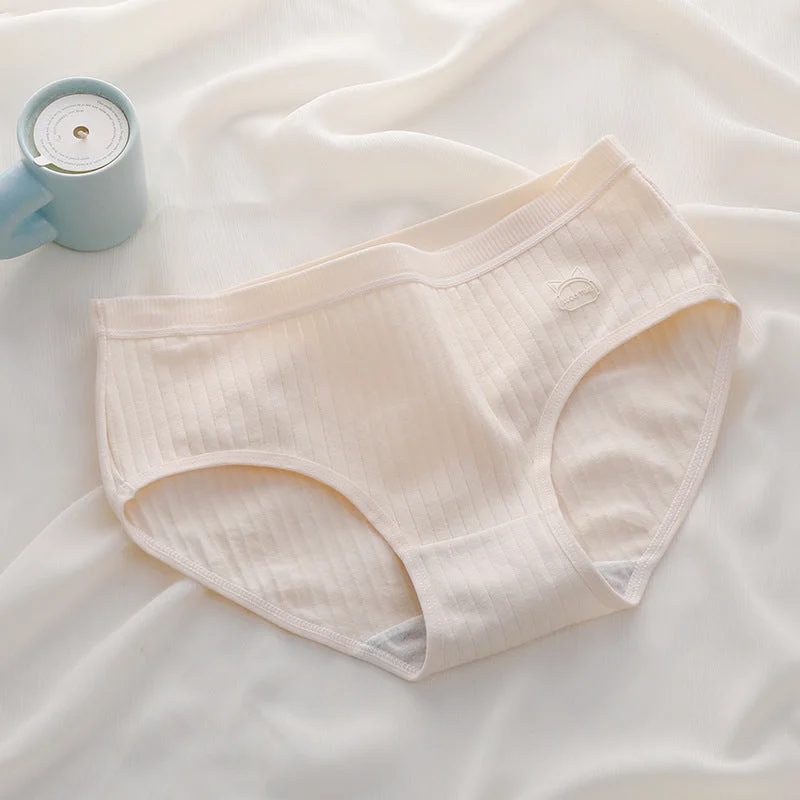 Simple Comfortable Antibacterial Briefs for Women
