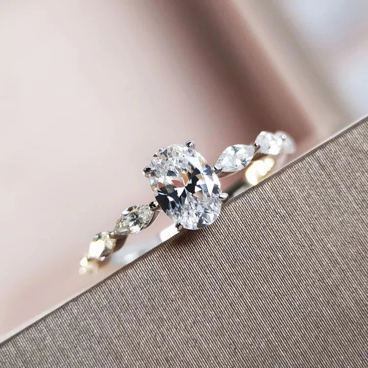 925 STERLING SILVER OVAL DIAMOND ENGAGEMENT RING