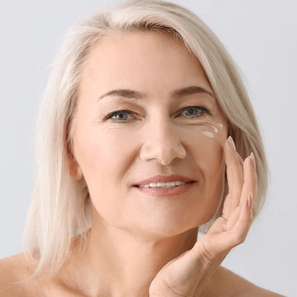 🔥Luxevéria Youth Rejuvenating Essence | Softens, smooths, and brightens mature skin