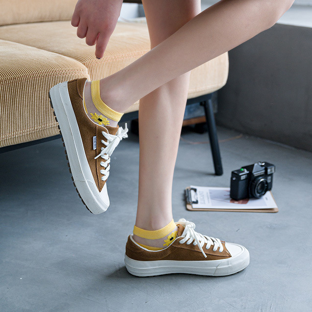 Translucent Daisy Socks 3 Pairs